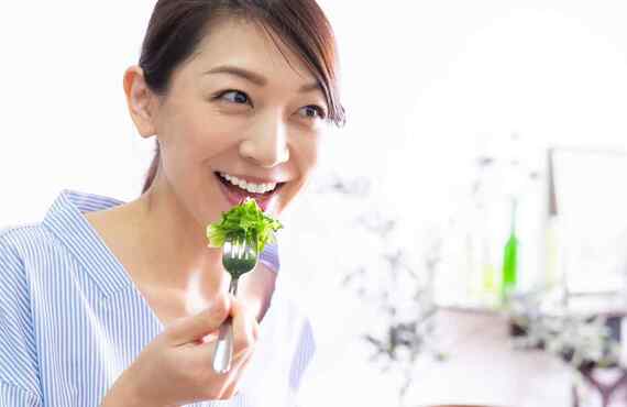 おしゃれな雰囲気のなかでランチ | 多摩市のバーならBOSKY