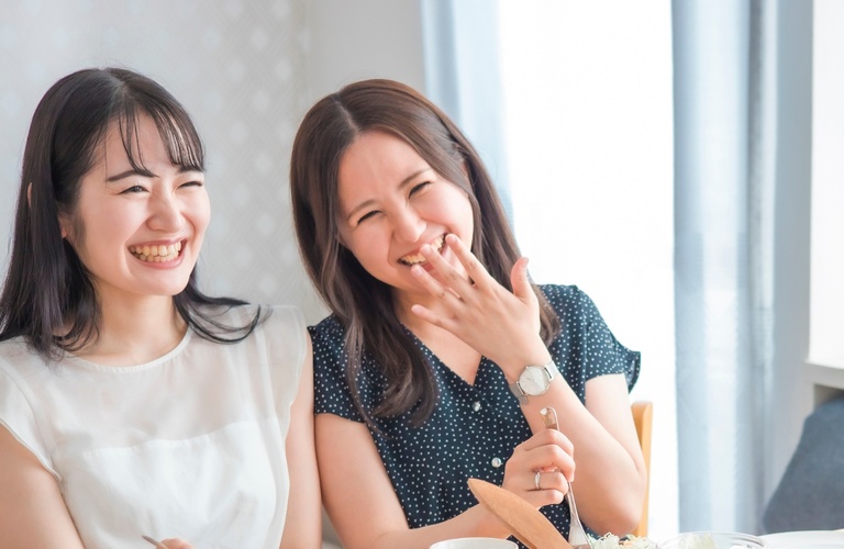 女性の友人とランチ | 多摩市のバーならBOSKY